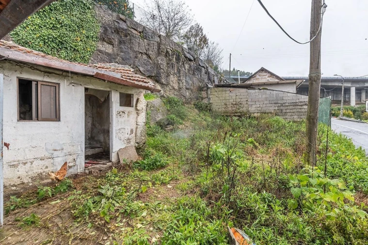 Moradia T6 para Venda em Serzedelo Foto 26