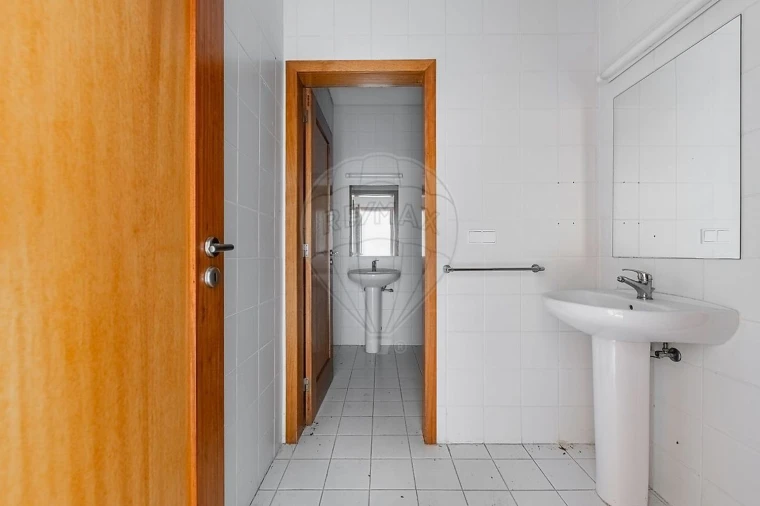 Moradia T5 para Venda em Galegos Foto 31