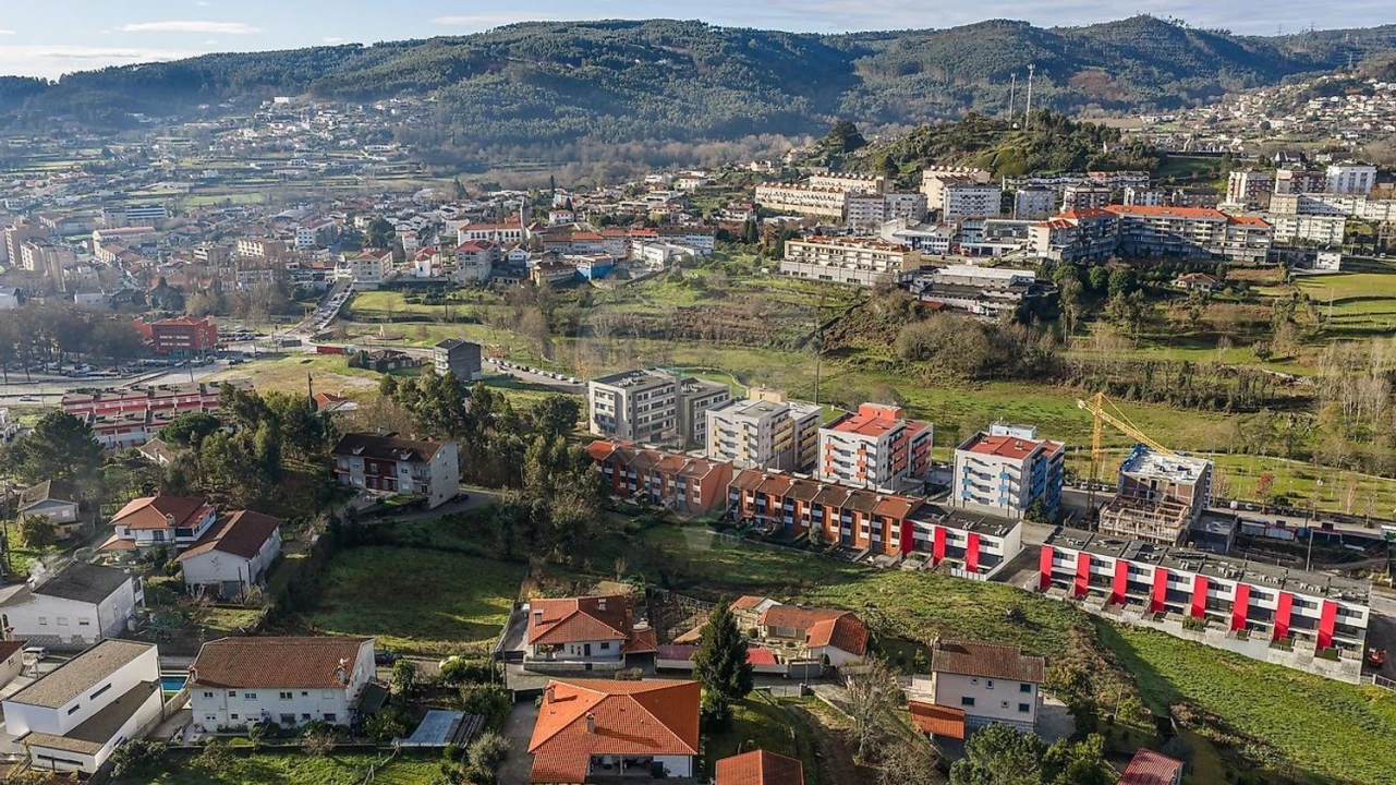Moradia T3 para Venda em Povoa de Lanhoso (N. Senhora do Amparo) Foto 30