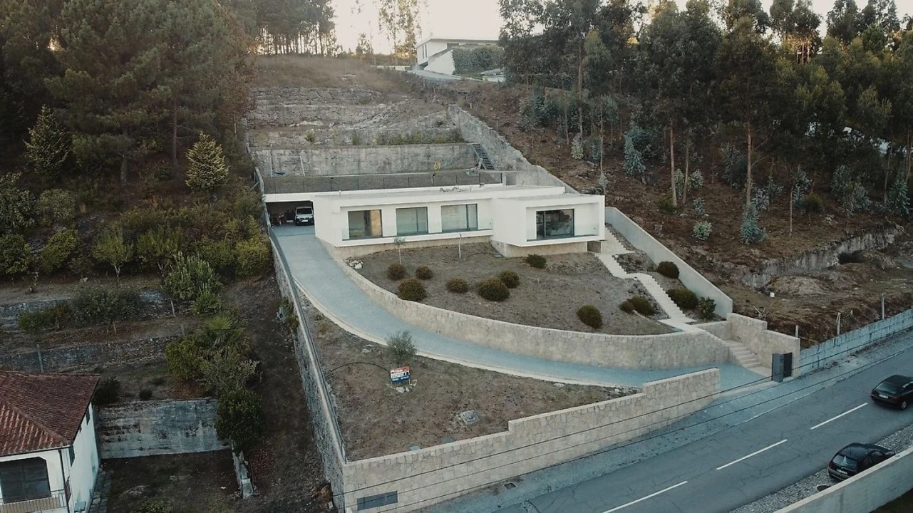 Moradia T3 para Venda em Belazaima do Chão, Castanheira do Vouga e Agadão Foto 2