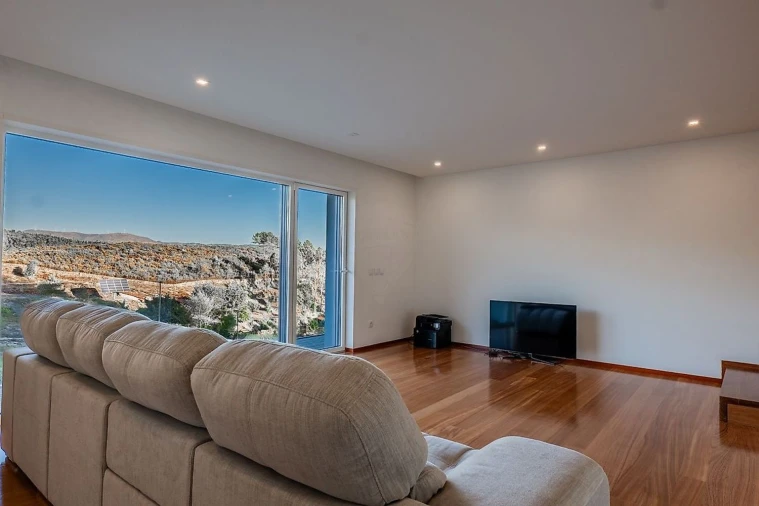 Moradia T3 para Venda em Belazaima do Chão, Castanheira do Vouga e Agadão Foto 1