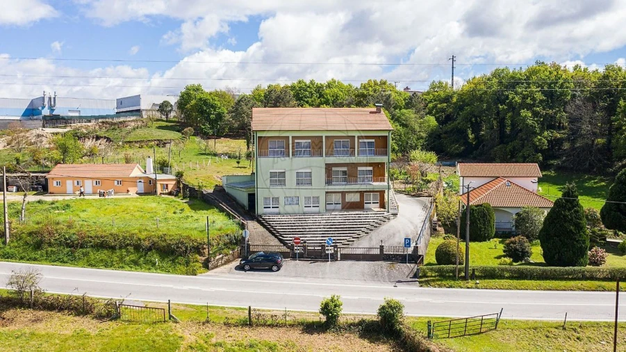 Prédio para Venda em Belazaima do Chão, Castanheira do Vouga e Agadão