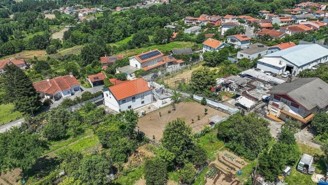 Moradia T3 para Venda em Ferreiros e Gondizalves