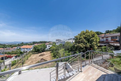 Moradia T3 para Venda em Ferreiros e Gondizalves