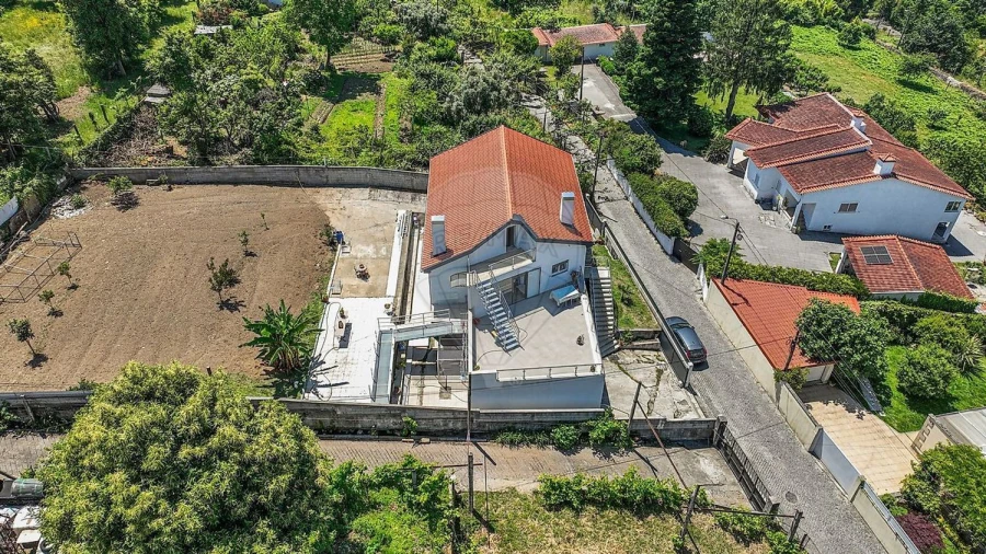 Moradia T3 para Venda em Ferreiros e Gondizalves Foto 3