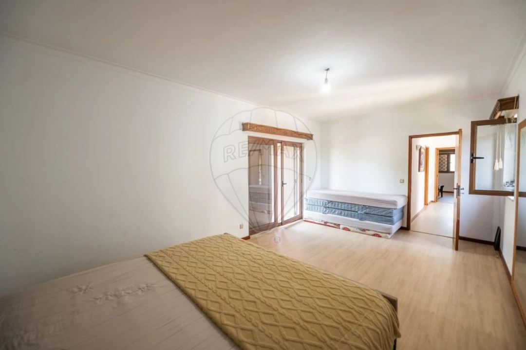 Moradia T3 para Venda em Caires Foto 19