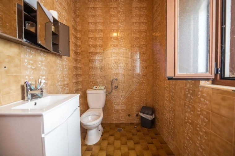 Moradia T3 para Venda em Caires Foto 8