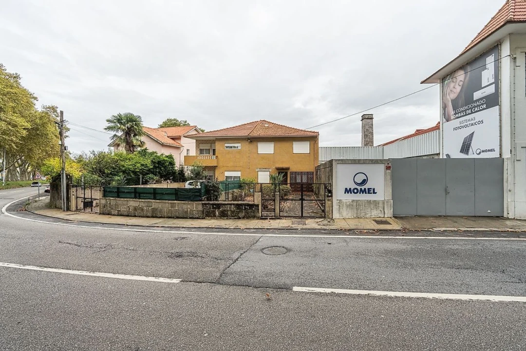 Moradia T5 para Venda em São Mamede de Infesta e Senhora da Hora Foto 2