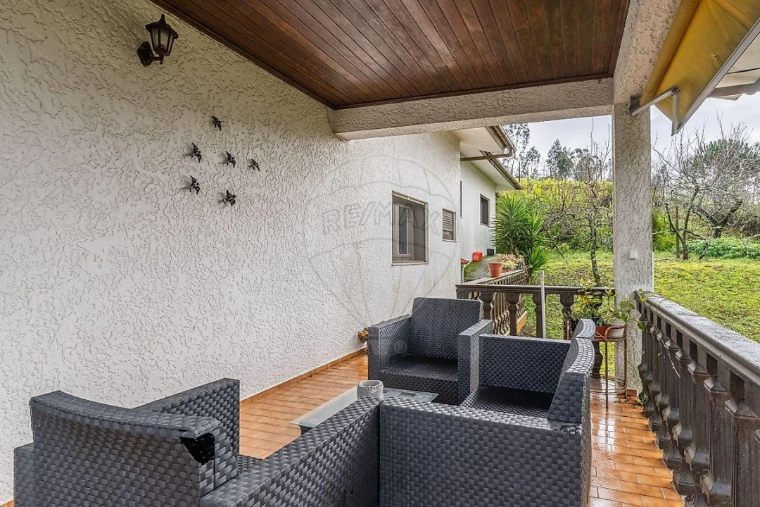 Moradia T3 para Venda em Sobradelo da Goma Foto 18