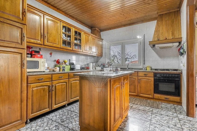 Moradia T3 para Venda em Sobradelo da Goma Foto 1