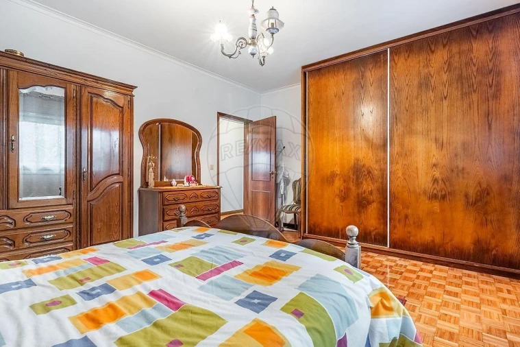 Moradia T3 para Venda em Sobradelo da Goma Foto 13