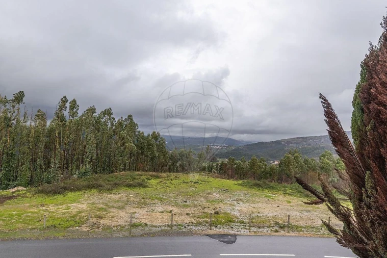 Moradia T3 para Venda em Sobradelo da Goma Foto 20