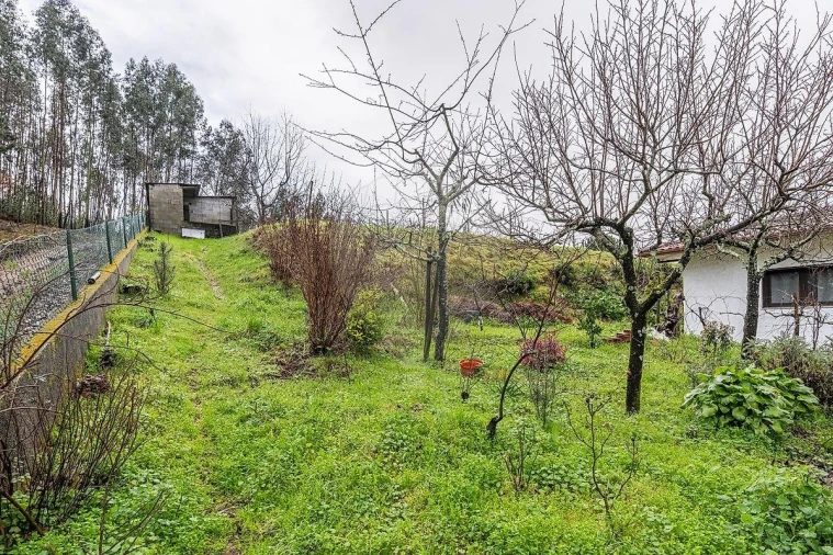 Moradia T3 para Venda em Sobradelo da Goma Foto 23