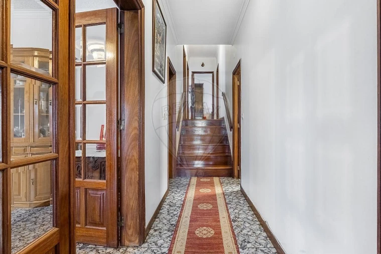 Moradia T3 para Venda em Sobradelo da Goma Foto 6