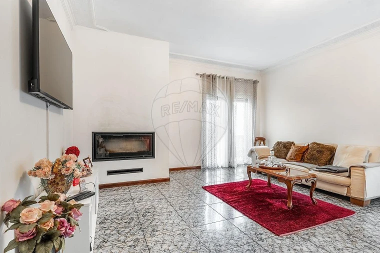 Moradia T3 para Venda em Sobradelo da Goma Foto 7