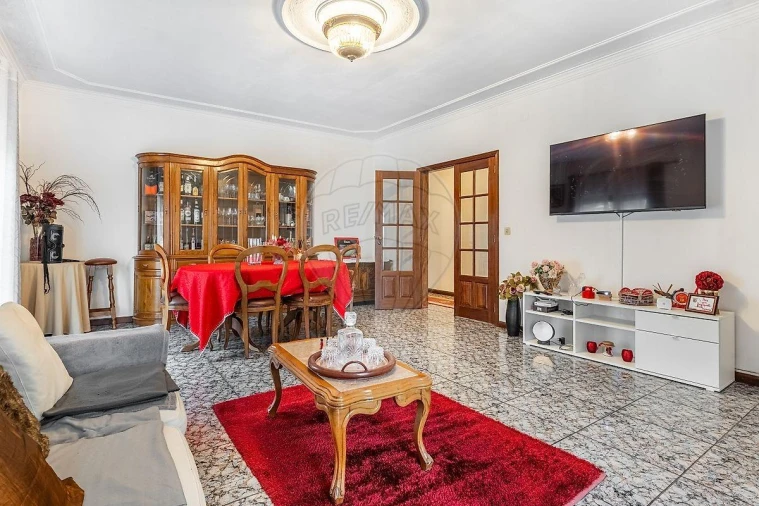 Moradia T3 para Venda em Sobradelo da Goma Foto 9