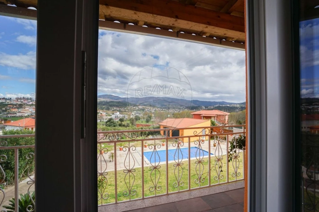 Moradia T4 para Venda em Galegos Foto 45