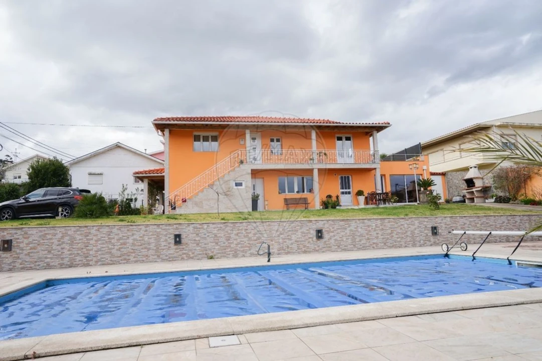 Moradia T4 para Venda em Galegos Foto 49