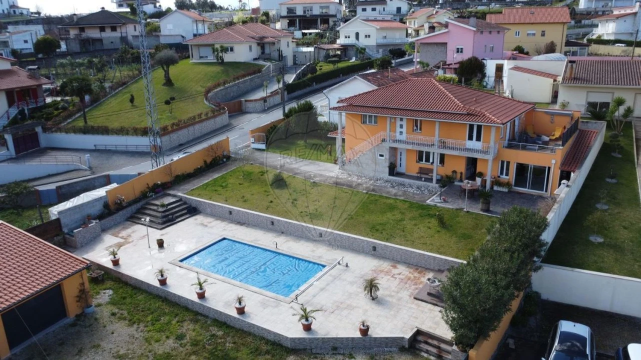 Moradia T4 para Venda em Galegos Foto 7