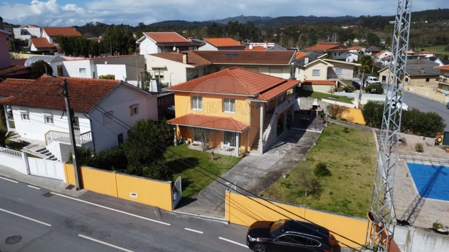 Moradia T4 para Venda em Galegos Foto 1