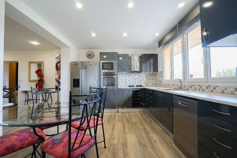 Moradia T4 para Venda em Galegos Foto 19