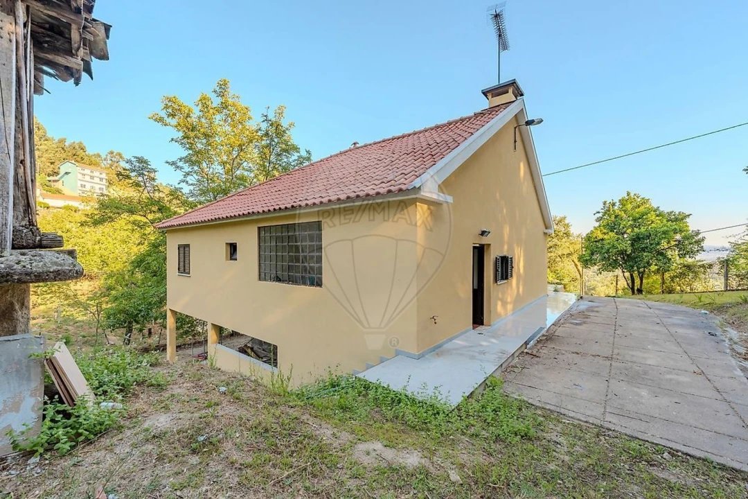 Moradia T3 para Venda em Lage Foto 23