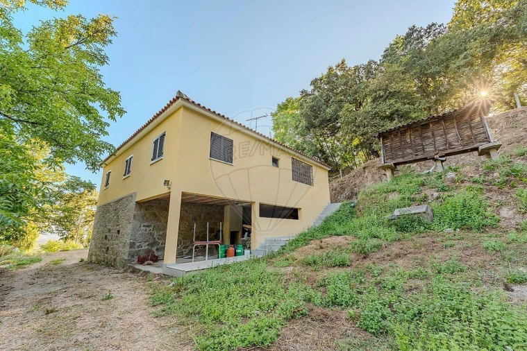 Moradia T3 para Venda em Lage Foto 21