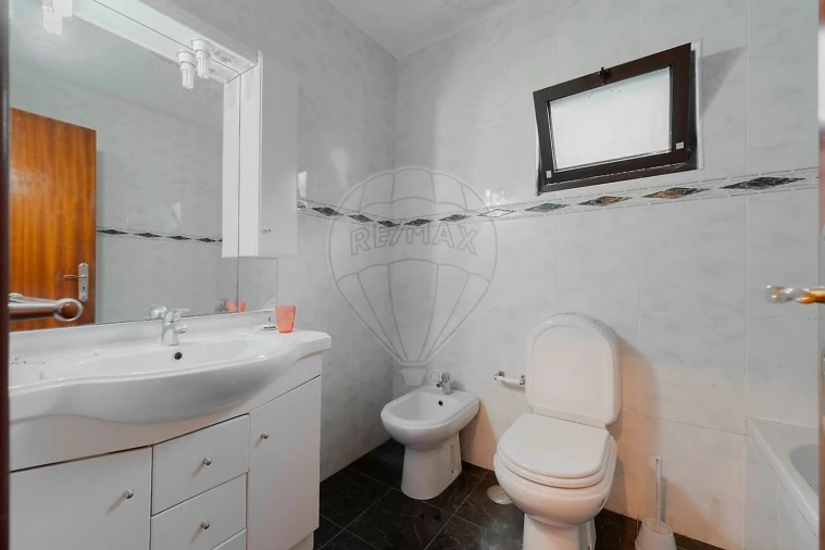 Moradia T3 para Venda em Lage Foto 7