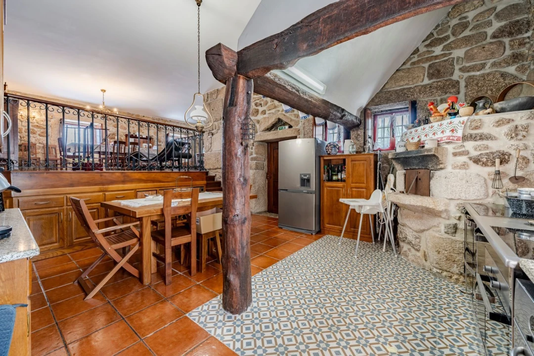 Moradia T9 para Venda em Alheira e Igreja Nova Foto 14