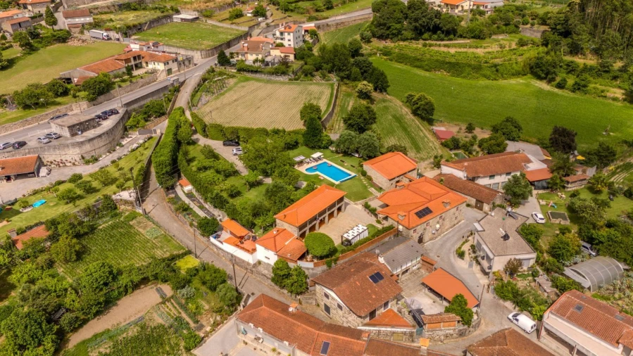 Moradia T9 para Venda em Alheira e Igreja Nova Foto 8