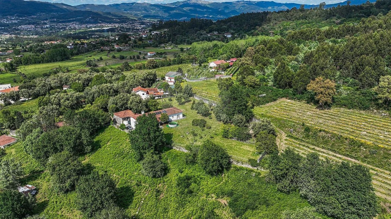 Moradia T4 para Venda em Belazaima do Chão, Castanheira do Vouga e Agadão Foto 10