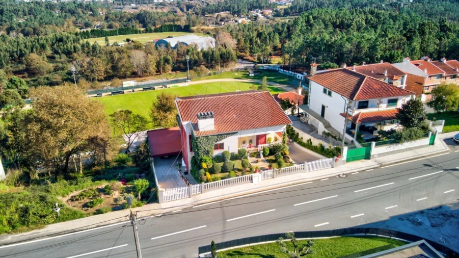 Moradia T8 para Venda em Belazaima do Chão, Castanheira do Vouga e Agadão Foto 5