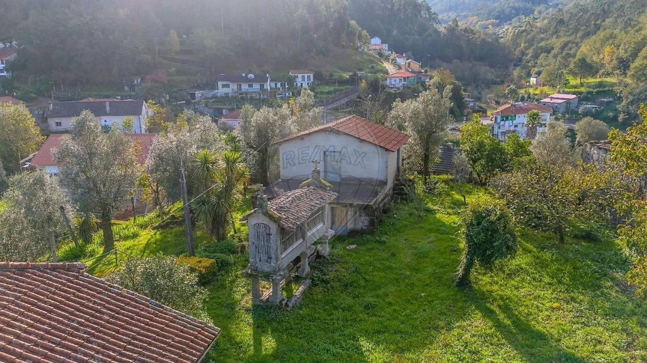 Moradia T4 para Venda em Belazaima do Chão, Castanheira do Vouga e Agadão Foto 3