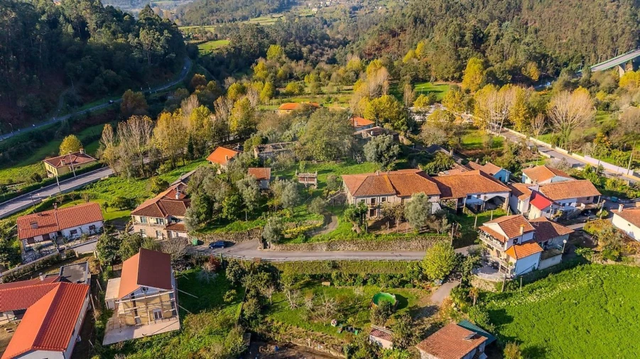 Moradia T4 para Venda em Belazaima do Chão, Castanheira do Vouga e Agadão Foto 10