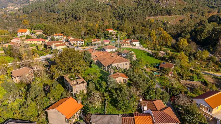 Moradia T4 para Venda em Belazaima do Chão, Castanheira do Vouga e Agadão Foto 13