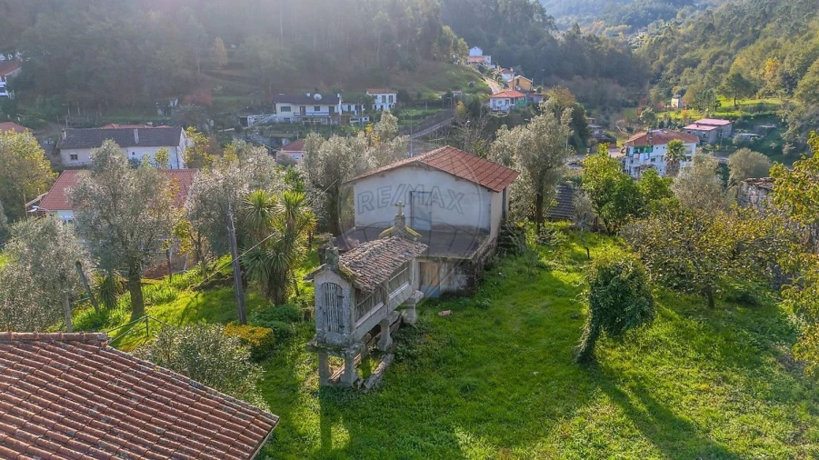 Moradia T4 para Venda em Belazaima do Chão, Castanheira do Vouga e Agadão Foto 3