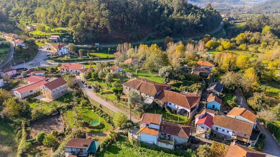 Moradia T4 para Venda em Belazaima do Chão, Castanheira do Vouga e Agadão Foto 9