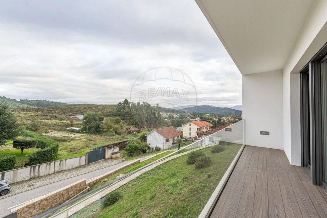 Moradia T3 para Venda em Belazaima do Chão, Castanheira do Vouga e Agadão Foto 28