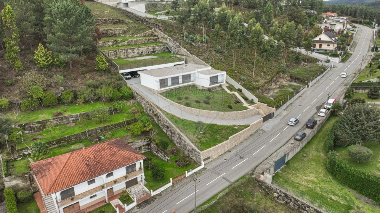 Moradia T3 para Venda em Belazaima do Chão, Castanheira do Vouga e Agadão Foto 5
