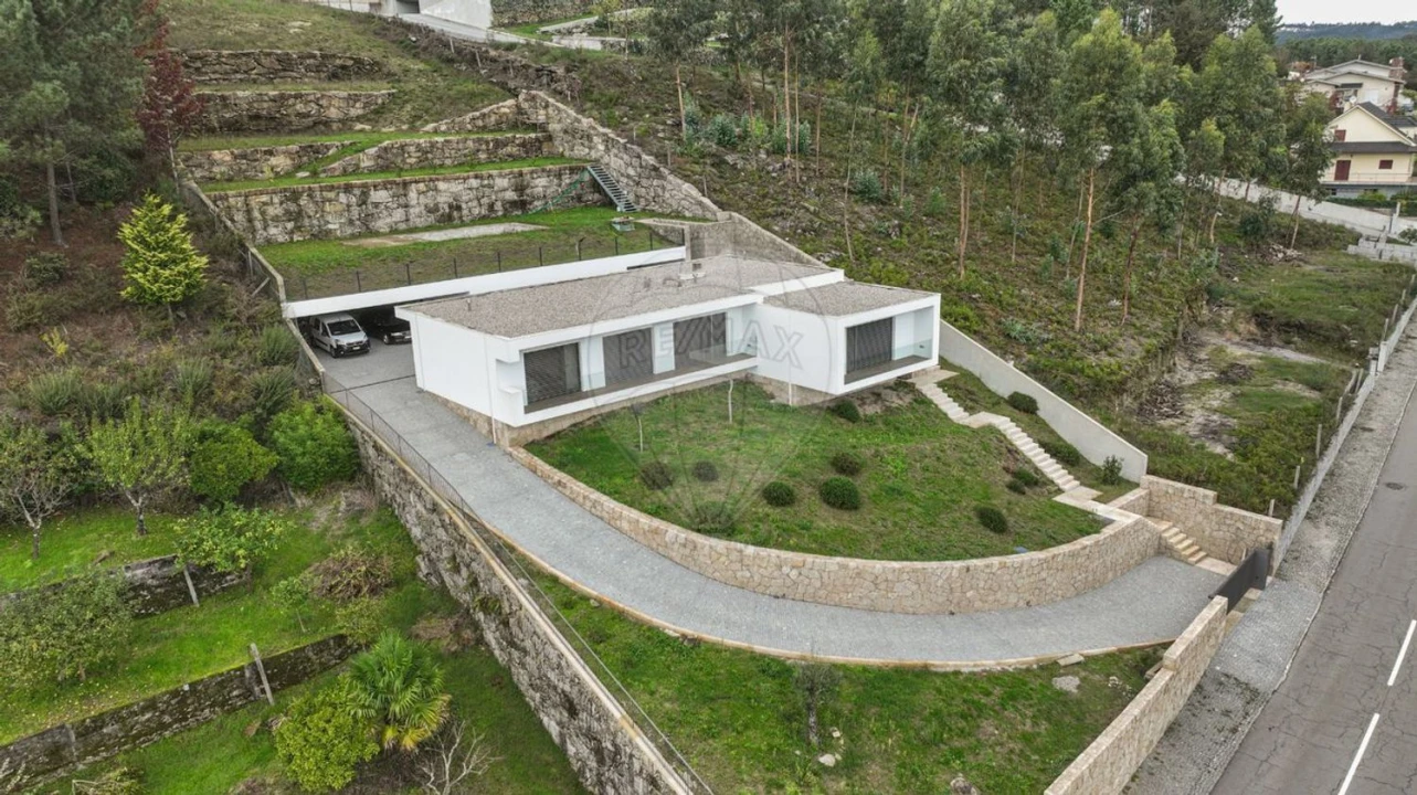 Moradia T3 para Venda em Belazaima do Chão, Castanheira do Vouga e Agadão Foto 7