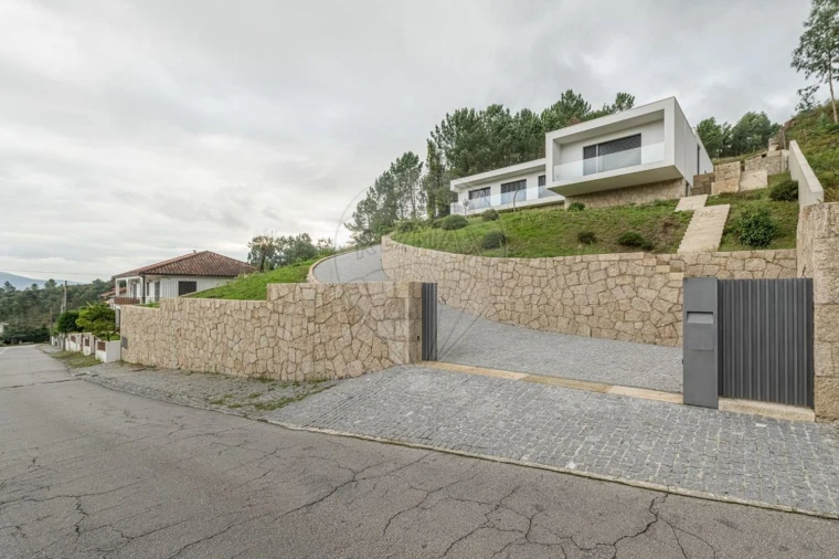 Moradia T3 para Venda em Belazaima do Chão, Castanheira do Vouga e Agadão Foto 19