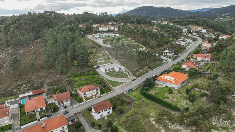 Moradia T3 para Venda em Belazaima do Chão, Castanheira do Vouga e Agadão Foto 2