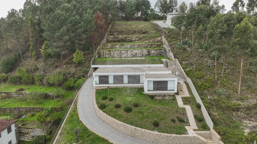 Moradia T3 para Venda em Belazaima do Chão, Castanheira do Vouga e Agadão Foto 8