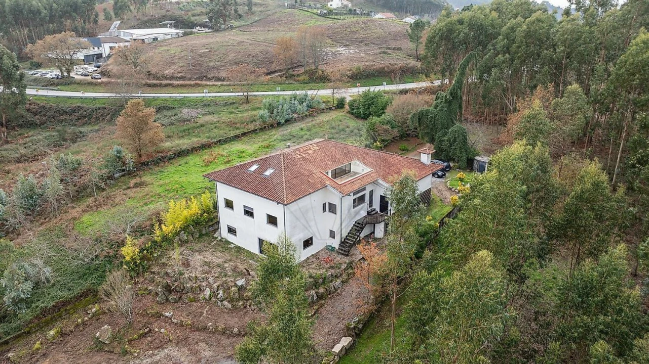 Moradia T4 para Venda em Galegos Foto 12