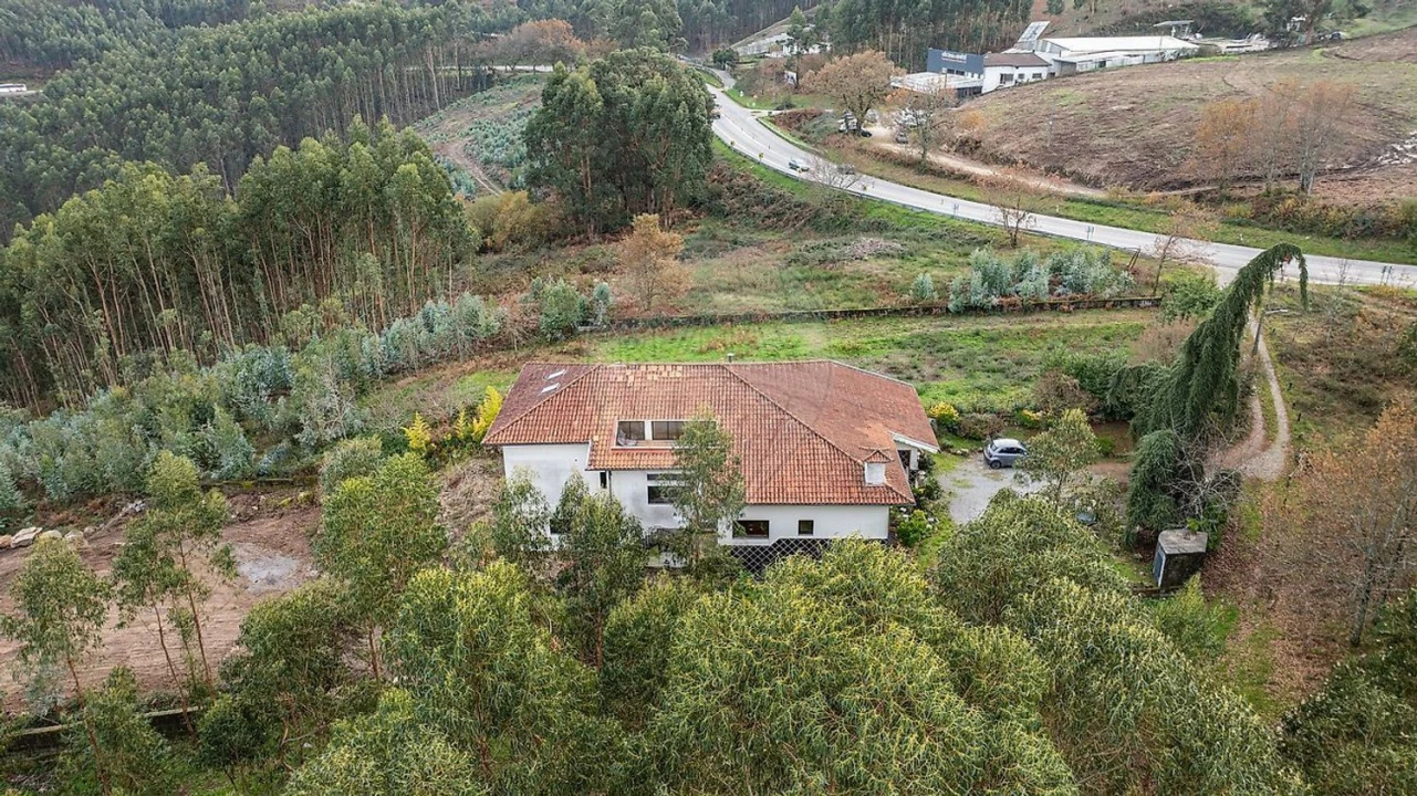 Moradia T4 para Venda em Galegos Foto 13