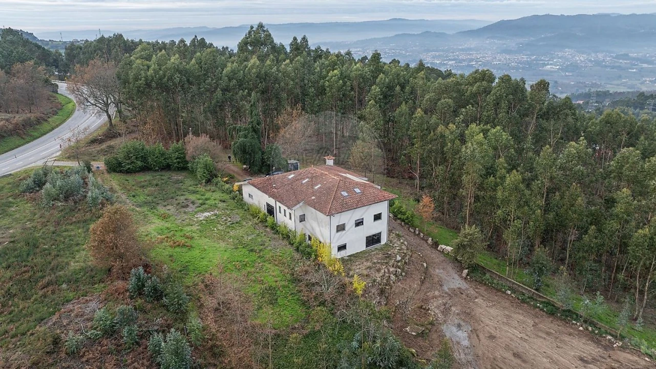 Moradia T4 para Venda em Galegos Foto 3