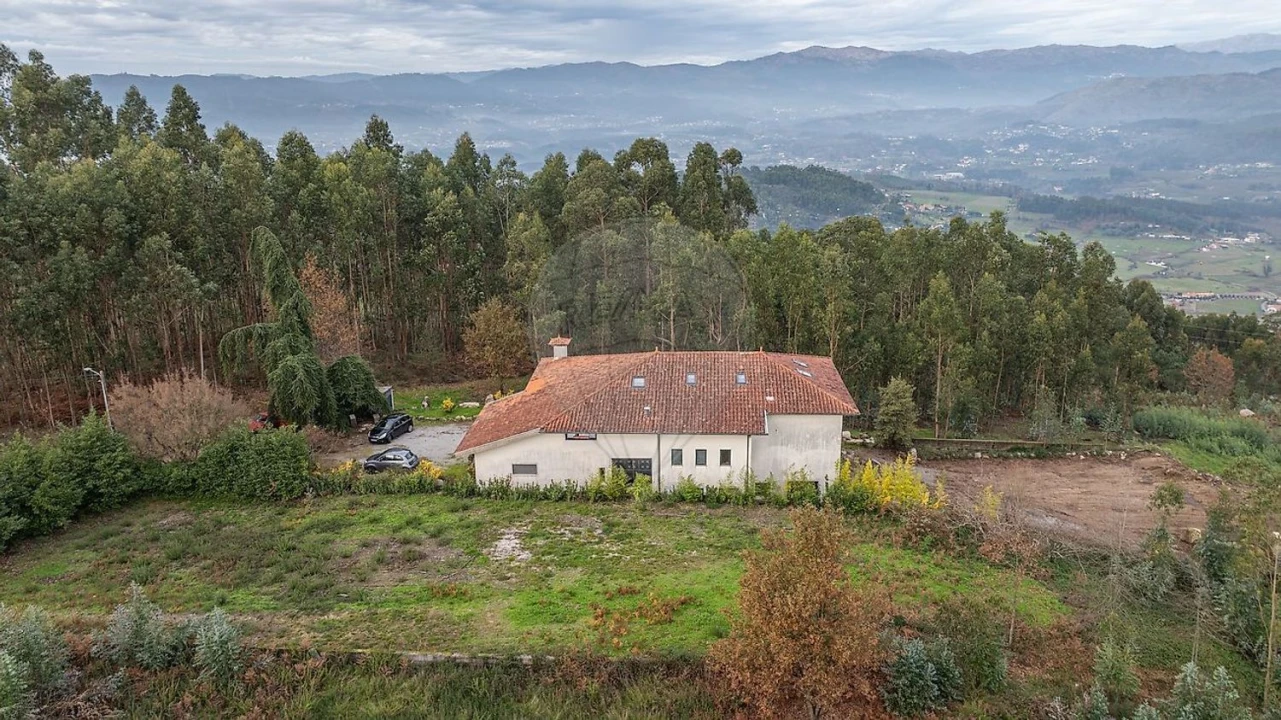 Moradia T4 para Venda em Galegos Foto 4