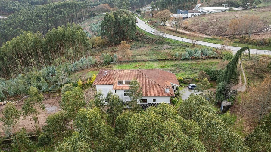 Moradia T4 para Venda em Galegos Foto 13