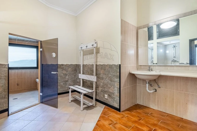 Moradia T4 para Venda em Galegos Foto 32