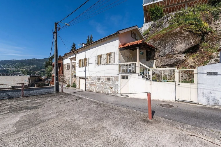 Moradia T4 para Venda em Belazaima do Chão, Castanheira do Vouga e Agadão Foto 42